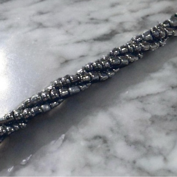 3x25* Twisted Seed Bead Necklace With Two Abalone & Wooden Accents - Picture 7 of 15